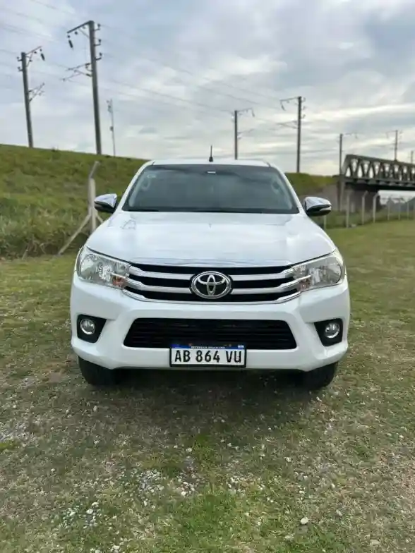 Toyota Hilux Pick-Up 2.8 Cd Srv Pack 177Cv 4X2 2017 - foto 3