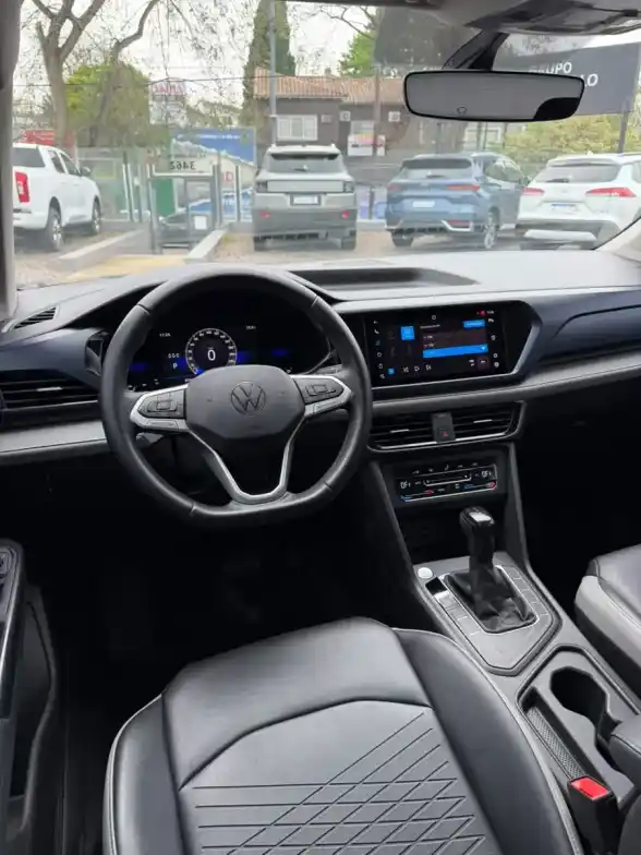 Volkswagen Taos 1.4 250 Tsi Comfortline 2023 - foto 4