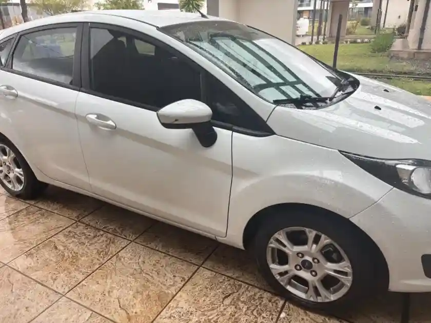 Ford Fiesta Kinetic 1.6 S Plus 120Cv 2015 - foto 5