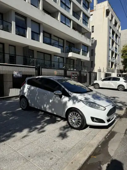 Ford Fiesta Kinetic 1.6 Se Plus Powershift 120Cv 2017 - foto 1