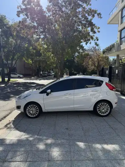 Ford Fiesta Kinetic 1.6 Se Plus Powershift 120Cv 2017 - foto 3