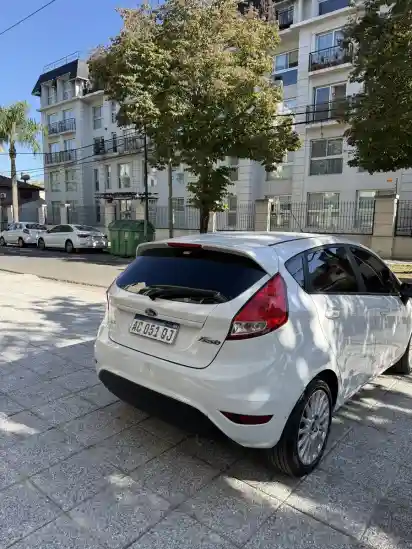 Ford Fiesta Kinetic 1.6 Se Plus Powershift 120Cv 2017 - foto 5