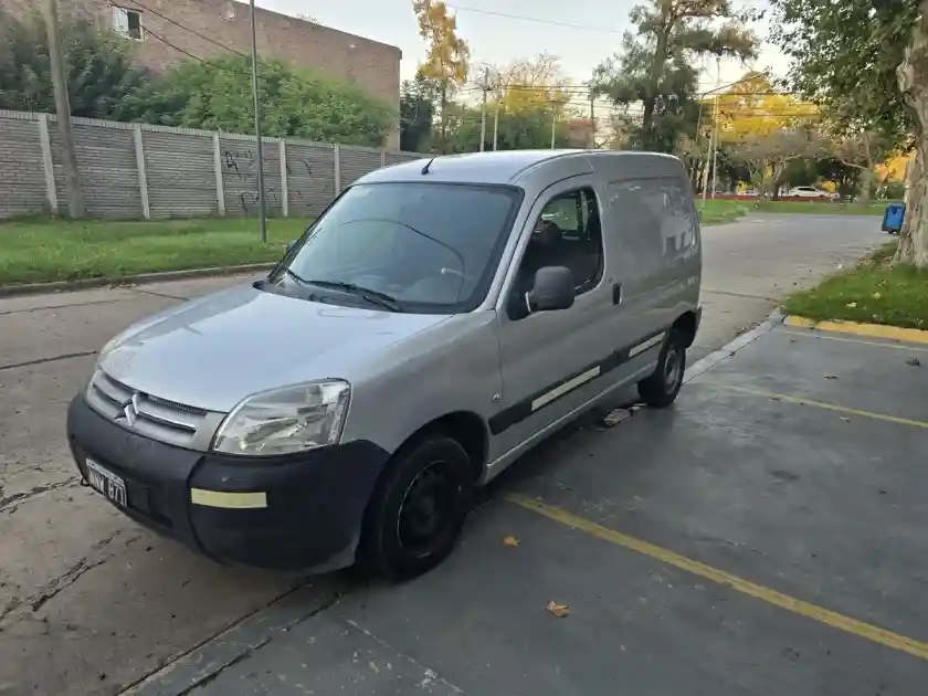 Citroën Berlingo Furgon 1.4 75Cv 2014 - foto 1