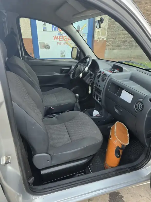Citroën Berlingo Furgon 1.4 75Cv 2014 - foto 5