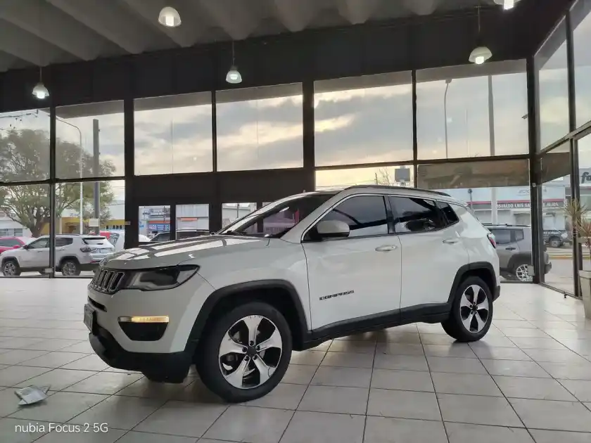 Jeep Compass 2.4 Longitude 2019 - foto 1