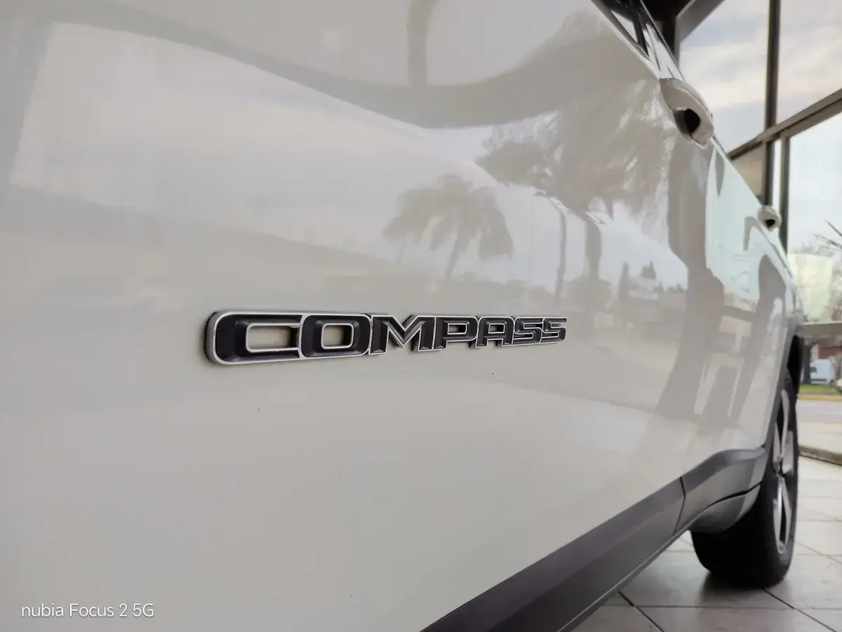 Jeep Compass 2.4 Longitude 2019 - foto 5