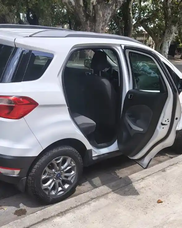 Ford Ecosport 1.6 Freestyle 110Cv 4X2 2016 - foto 4