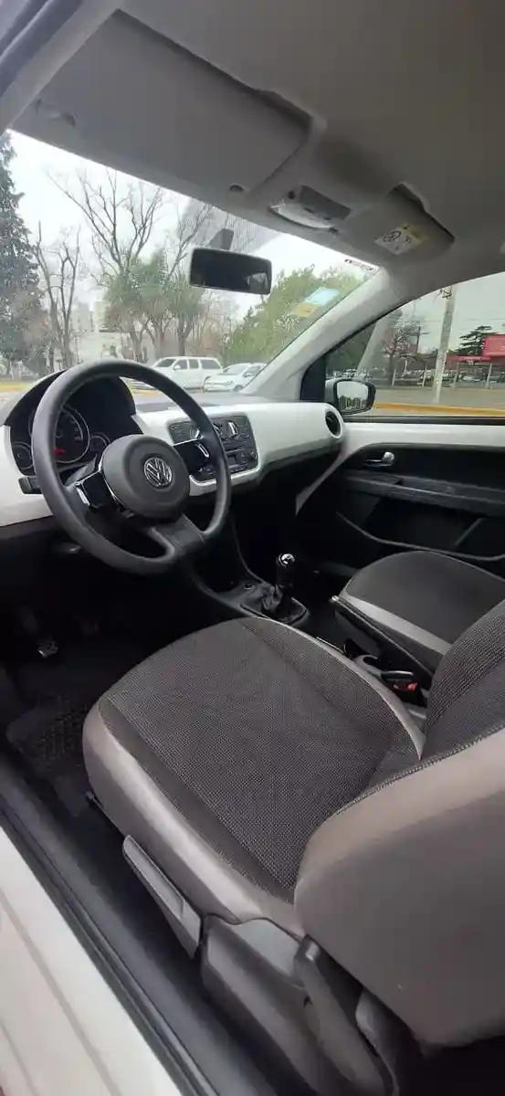 Volkswagen Up! 1.0 High Up! 75Cv 3 P 2015 - foto 5