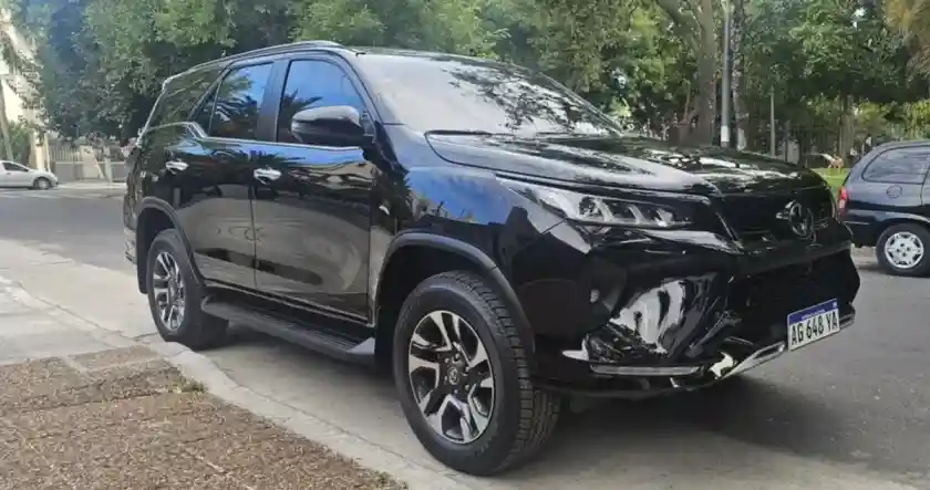 Toyota Hilux Sw4 2.8 Tdi Diamante Ii 4X4 7As 6At 2024 - foto 4