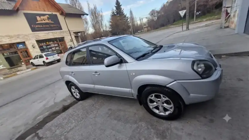 Hyundai Tucson 2.0 Crdi 2Wd 4At 2010 - foto 3