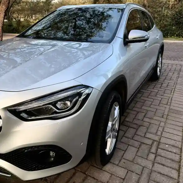 Mercedes-Benz Clase Gla 1.6 Gla200 Urban 156Cv 2021 - foto 1
