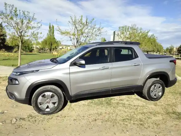 Fiat Toro 1.8 Freedom 4X2 At 2020 - foto 5