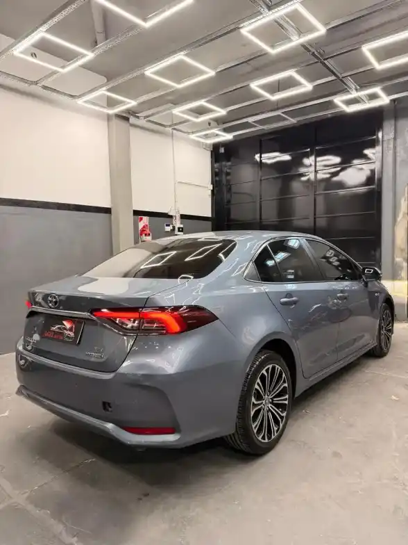 Toyota Corolla 1.8 Hev Seg Ecvt 2023 - foto 5