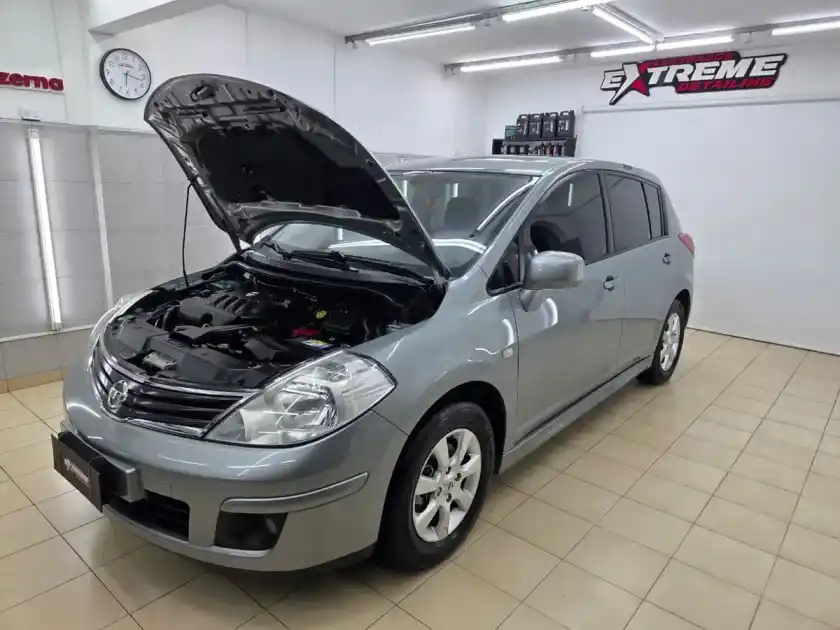 Nissan Tiida 1.8 Tekna 2011 - foto 2
