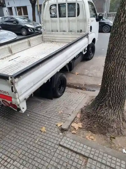 Kia K2500 2.5 Tdci Truck Aa C/Caja 4X2 2008 - foto 3