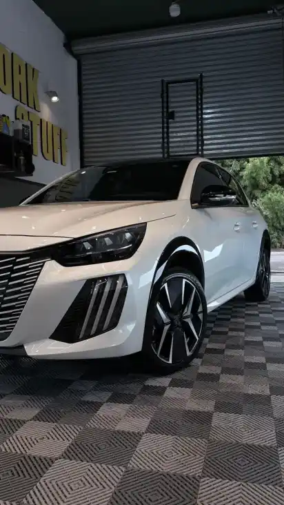 Peugeot 208 1.0 T200 Gt Cvt 2025 - foto 2