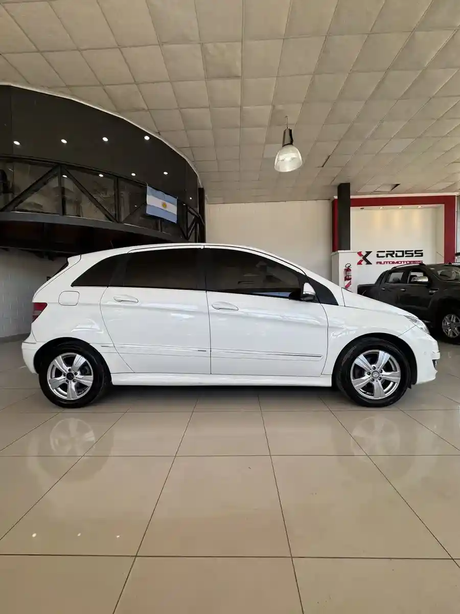 Mercedes-Benz B 180 1.7 B180 At 2010 - foto 4