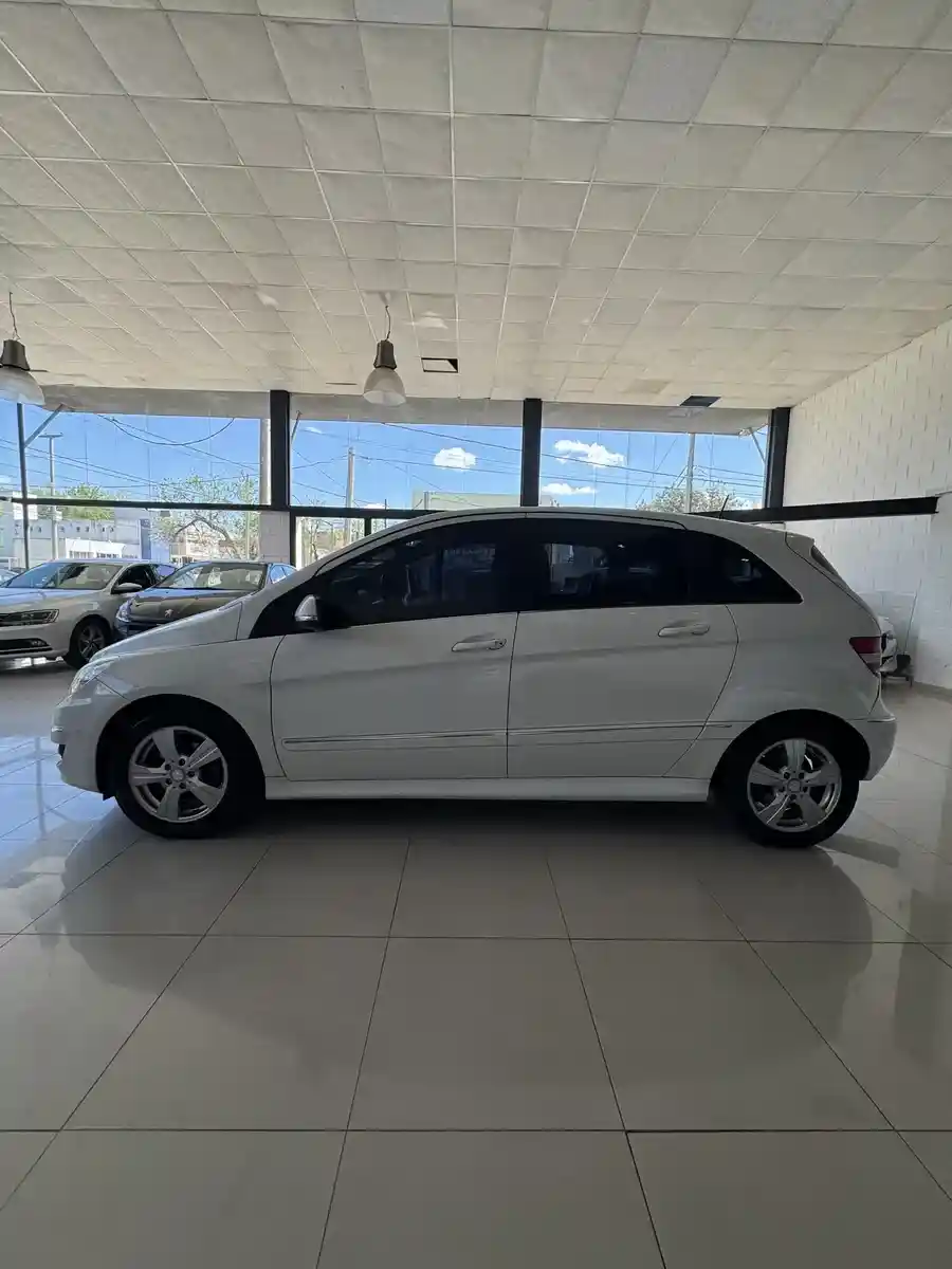 Mercedes-Benz B 180 1.7 B180 At 2010 - foto 5