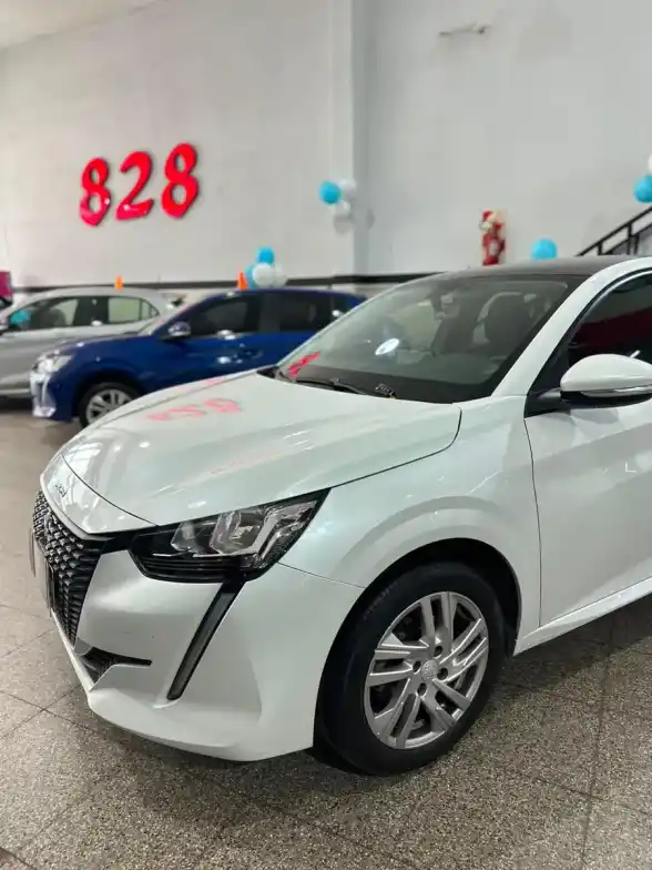 Peugeot 208 1.6L Active 2021 - foto 1