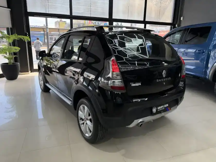 Renault Sandero Stepway 1.6 Privilege Nav 105Cv 2014 - foto 4