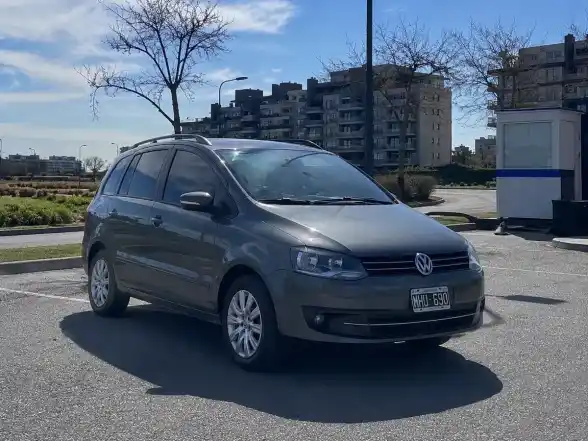 Volkswagen Suran 1.6 Comfortline 101Cv 11A 2011 - foto 5