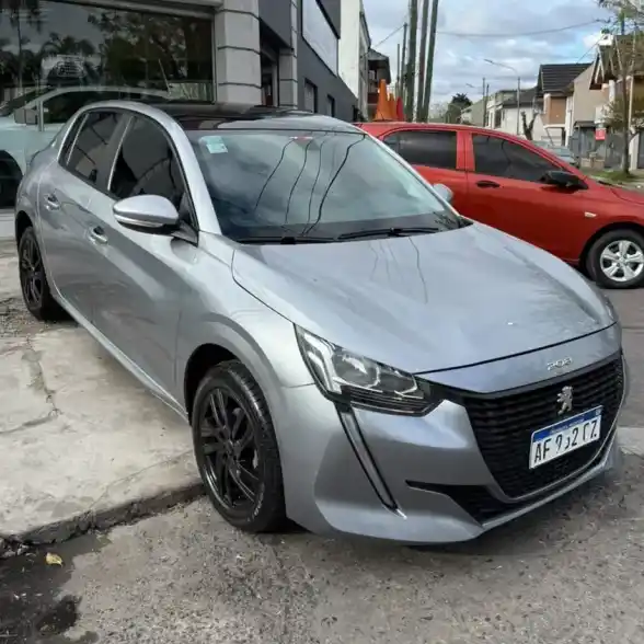 Peugeot 208 1.6 Active Pack 2023 - foto 3
