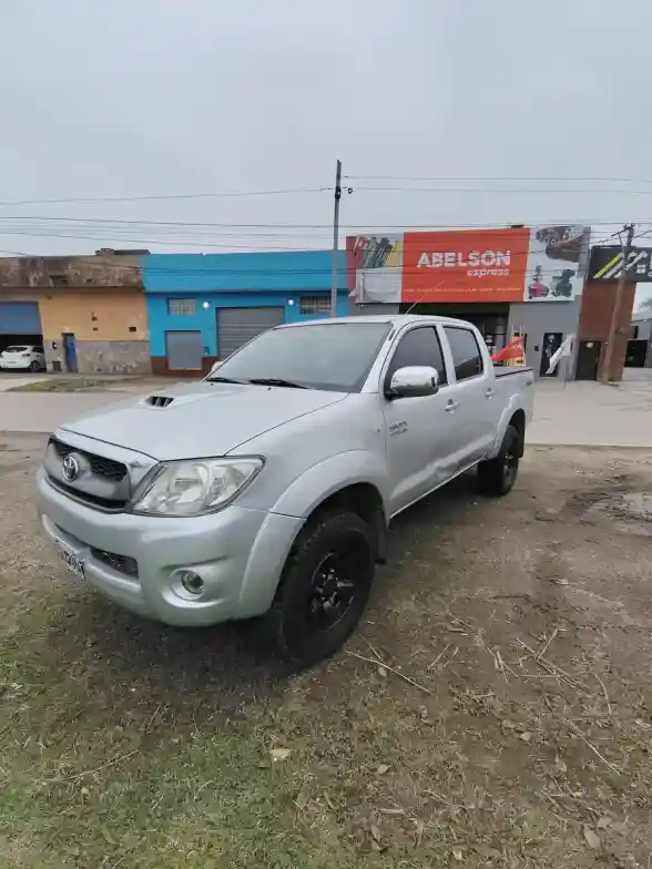 Toyota Hilux 3.0 D/Cab 4X4 Sr 2009 - foto 2