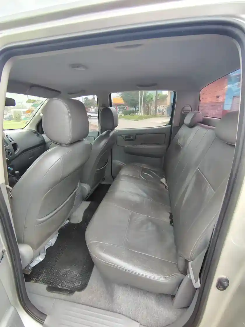 Toyota Hilux 3.0 D/Cab 4X4 Sr 2009 - foto 4