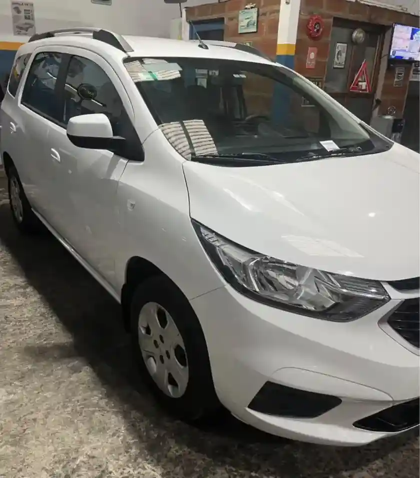 Chevrolet Spin 1.8 Lt 5As 105Cv 2020 - foto 3