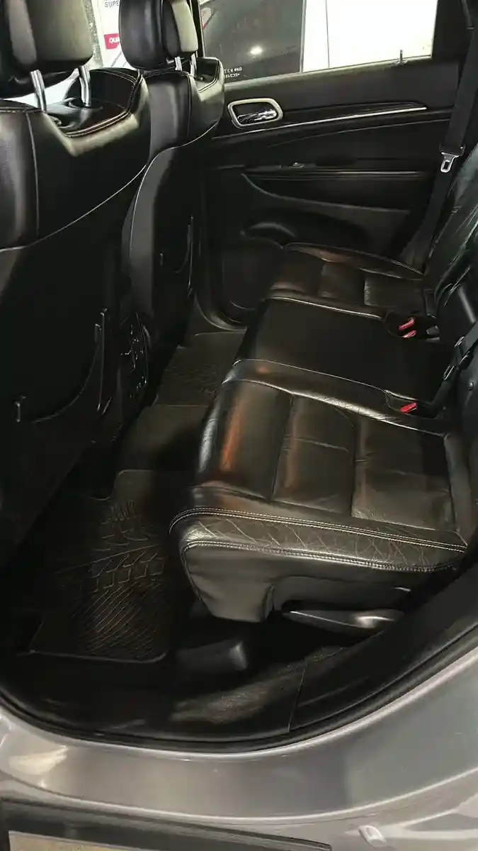 Jeep Grand Cherokee 3.6 Limited 286Hp Atx 2013 - foto 4