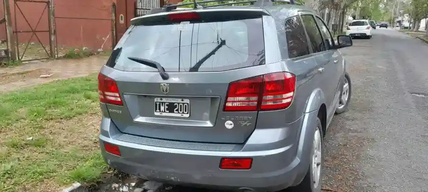 Dodge Journey 2.7 Rt Atx (3 Filas) 2010 - foto 2