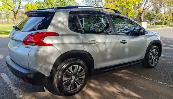 Peugeot 2008 1.6 In Concert 2020 - foto 3
