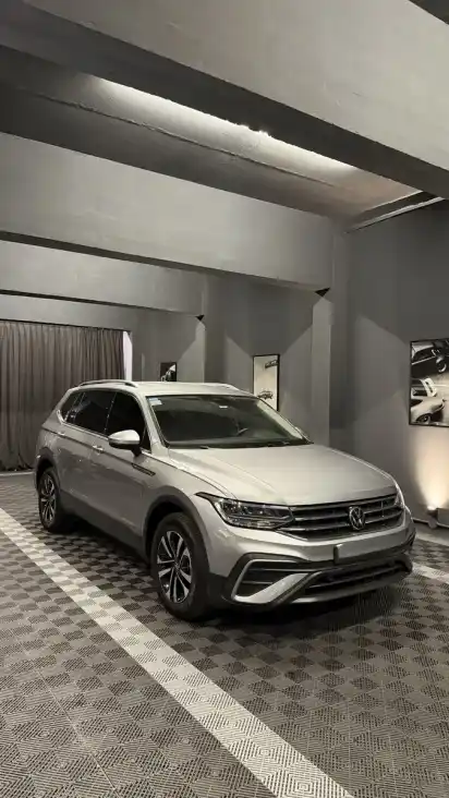 Volkswagen Tiguan Allspace 2.0 Tsi Life 4Motion Dsg 2023 - foto 1