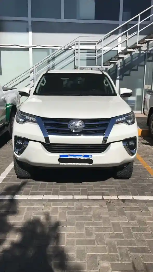 Toyota Sw4 2.8 Srx 177Cv 4X4 7As At 2019 - foto 2