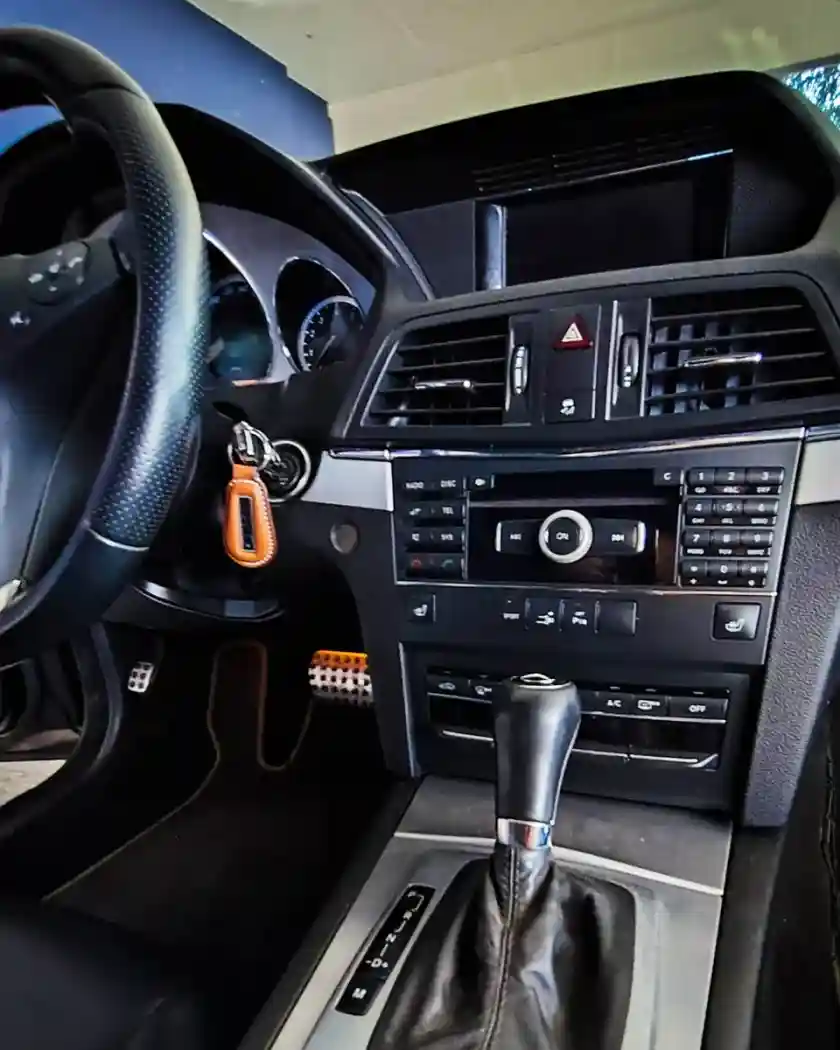 Mercedes-Benz Clase E 3.5 Coupe E350 Sport 2010 - foto 5