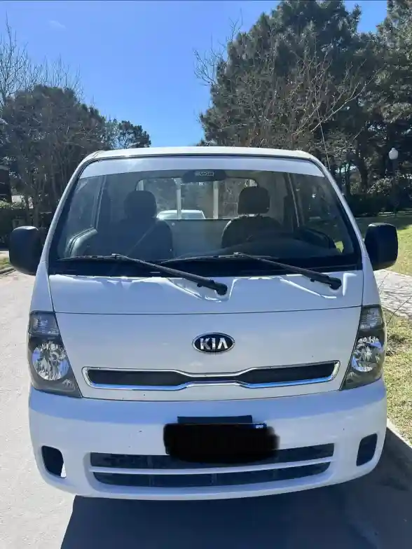 Kia K2500 2.5 Caja 2018 - foto 1