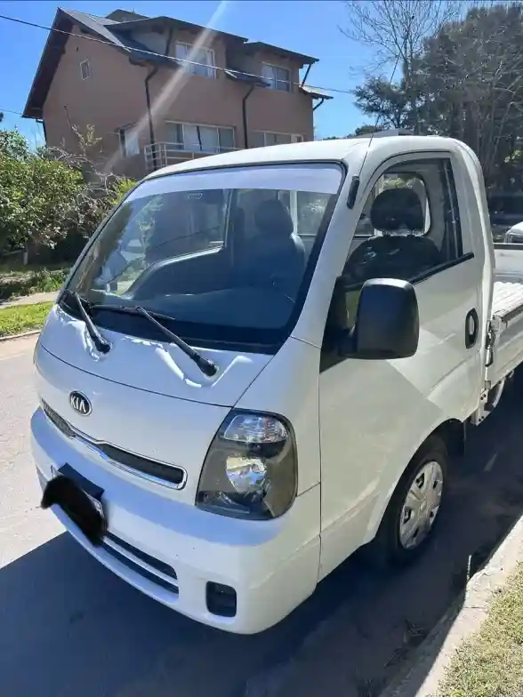 Kia K2500 2.5 Caja 2018 - foto 3