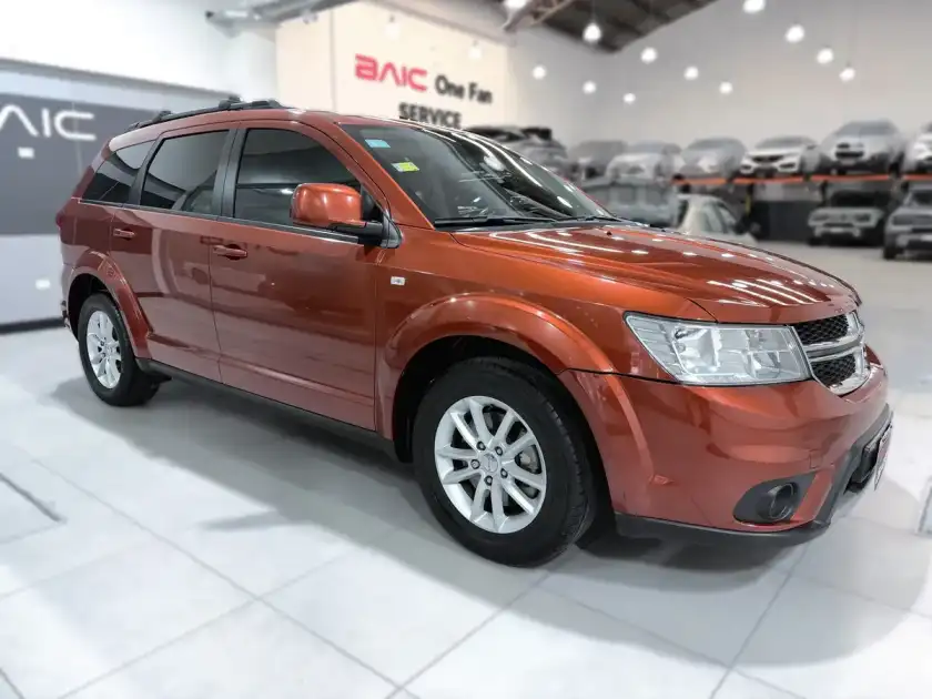 Dodge Journey 2.4 Sxt 170Cv Atx4 (Techo, Dvd) 2014 - foto 3
