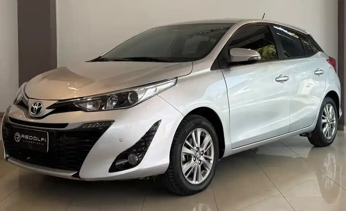 Toyota Yaris 1.5 107Cv Xls Cvt 2021 - foto 1