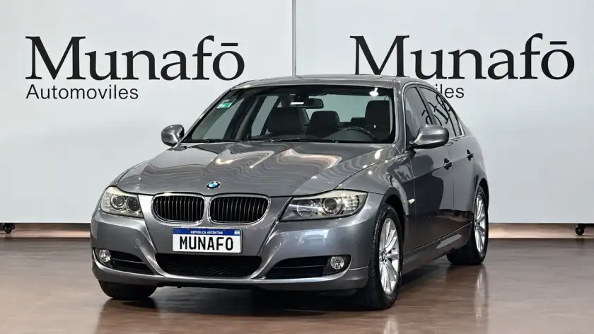 BMW 325I 2010 - foto 1