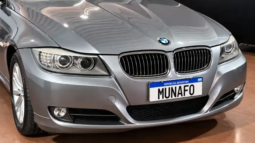 Bmw 325I N/A 2010 - foto 3