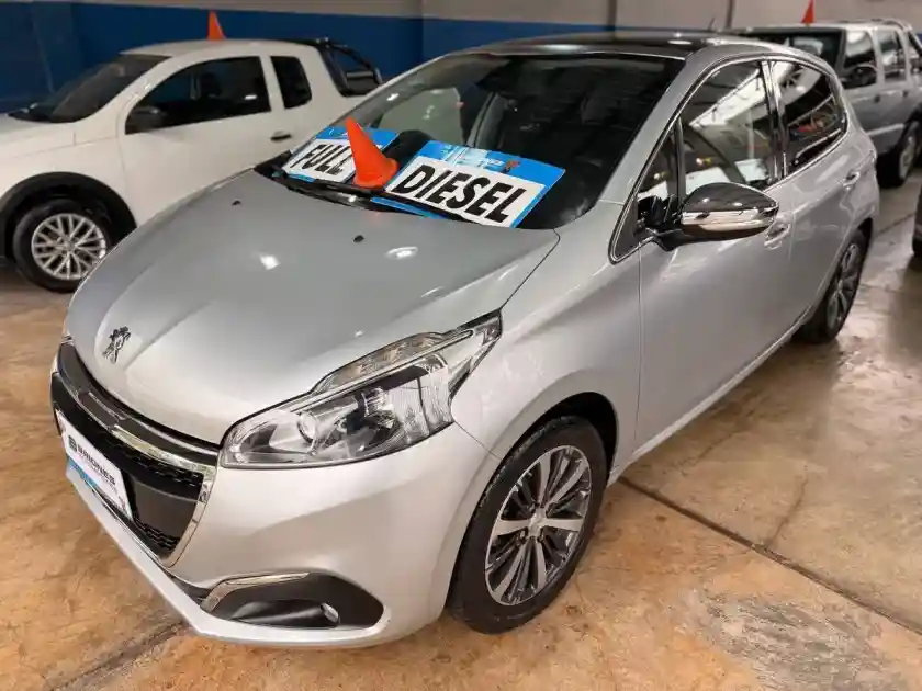 Peugeot 208 1.6 Allure Plus Hdi 2018 - foto 1