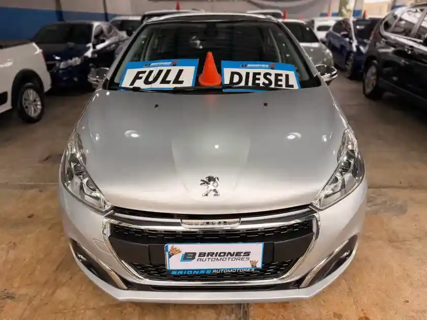 Peugeot 208 1.6 Allure Plus Hdi 2018 - foto 2