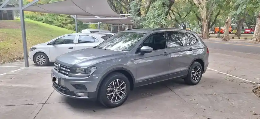 Volkswagen Tiguan Allspace 1.4 Tsi Trendline 150Cv Dsg 2021 - foto 1