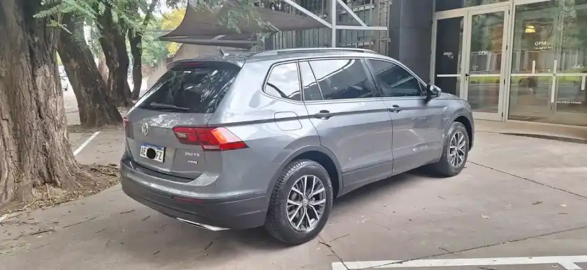 Volkswagen Tiguan Allspace 1.4 Tsi Trendline 150Cv Dsg 2021 - foto 5