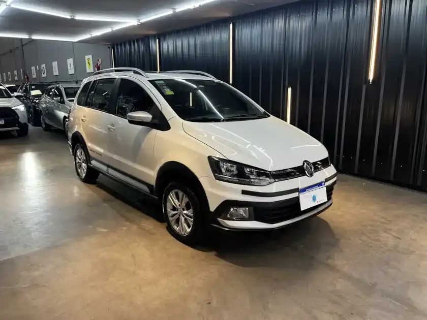 Volkswagen Suran Cross 1.6 Highline Msi 110Cv 2017 - foto 3