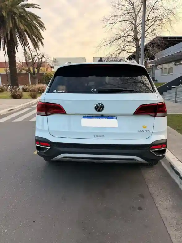 Volkswagen Taos 1.4 250 Tsi Highline 2022 - foto 4