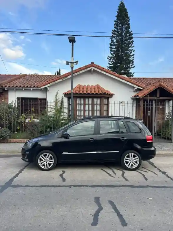 Volkswagen Suran 1.6 Highline Msi 110Cv 2017 - foto 4