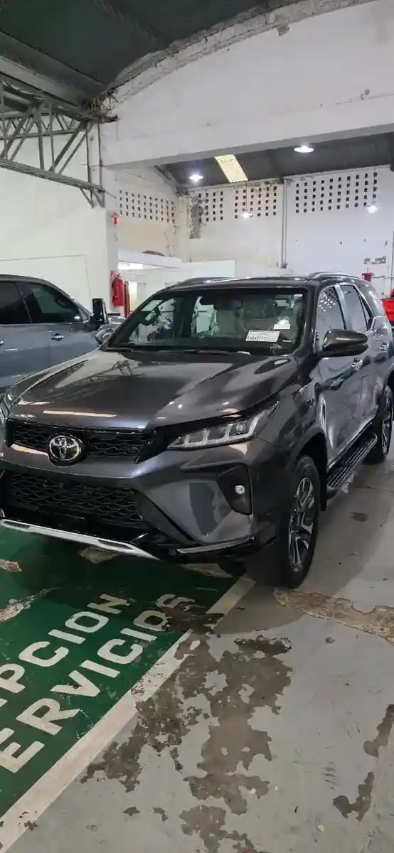 Toyota Hilux Sw4 2.8 Tdi Diamante Ii 4X4 7As 6At 2026 - foto 1