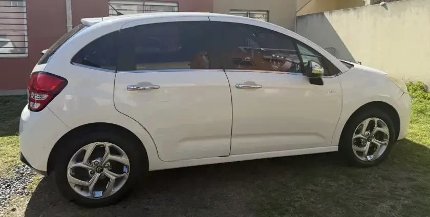 Citroën C3 1.6 Exclusive Vti 115Cv 2013 - foto 3